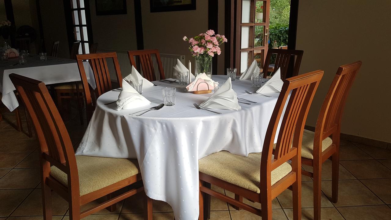 Folwark Tumiany Pokoje & Restauracja Екстер'єр фото